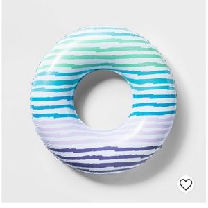 New inflatable pool tubes